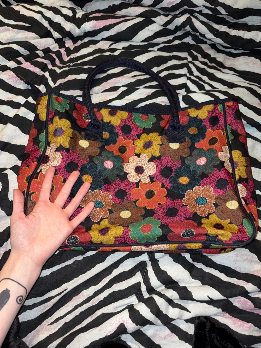 bag - Picture 3 of 6
